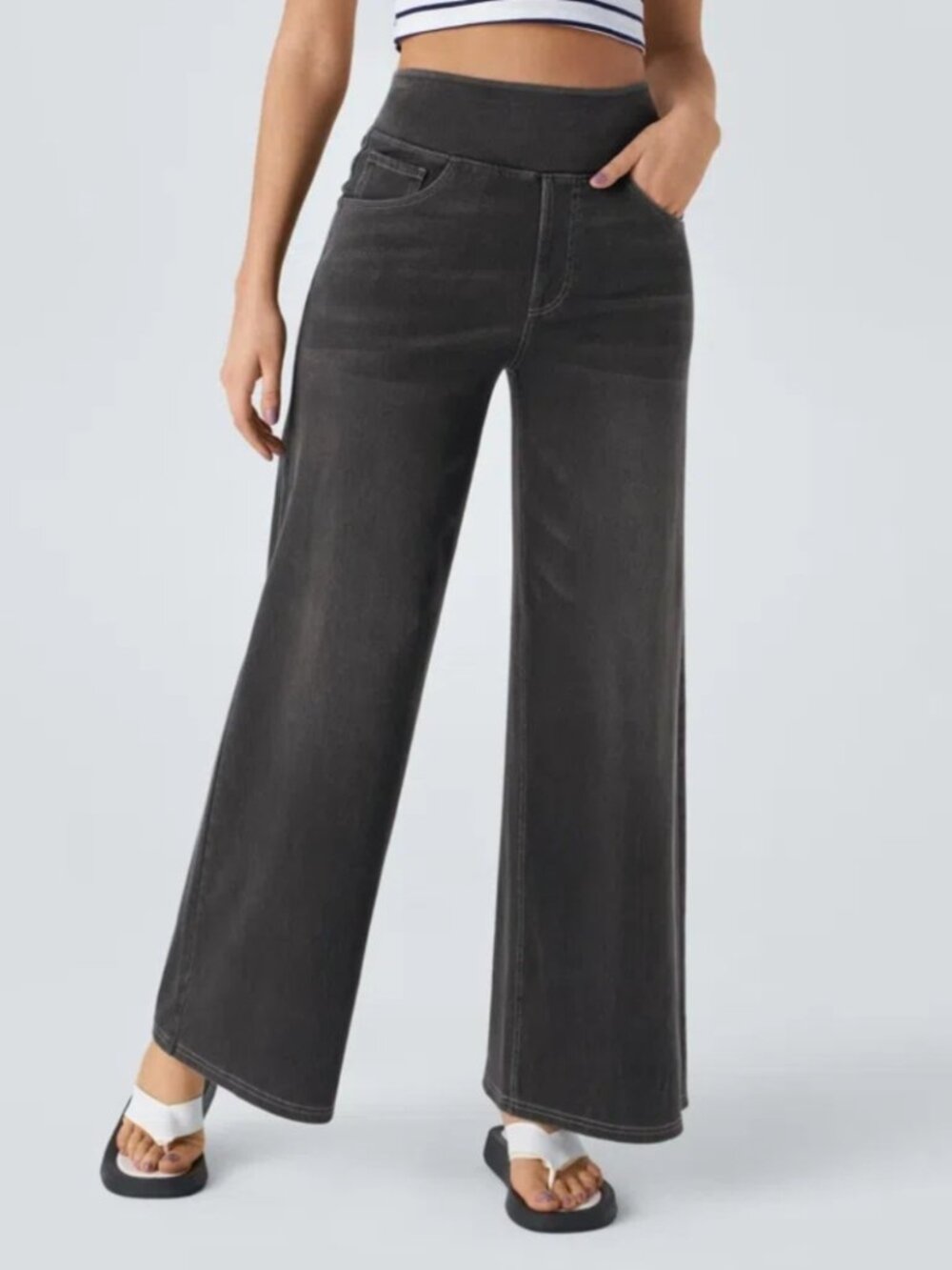 Halara NWT Flex High Waisted Pockets Baggy Wide Leg Denim Carbon Paint Small Reg